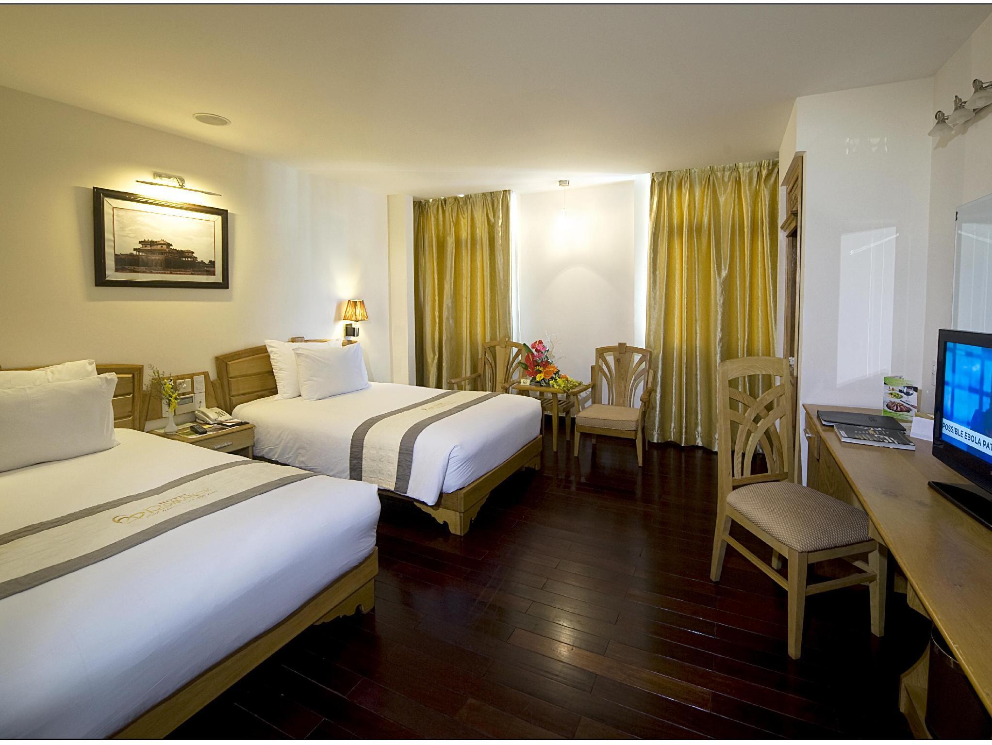 Romance Hotel Hue Exterior foto