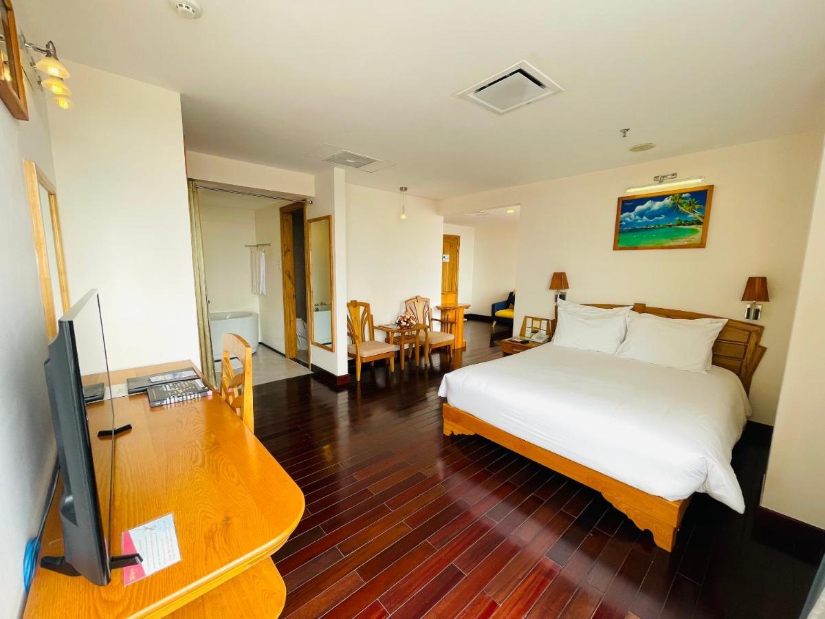 Romance Hotel Hue Exterior foto
